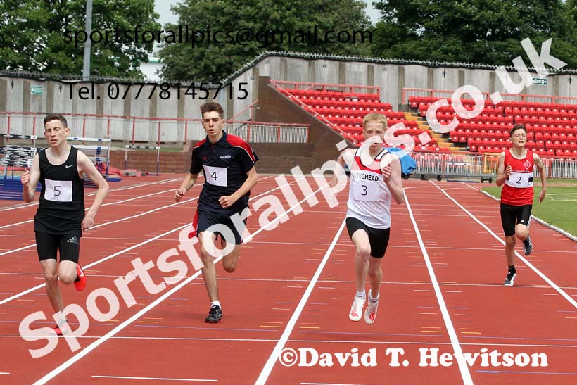 400 metres, 2021 Northumberland, Durham and Cleveland Schools. Photo: David T. Hewitson/Sports for All Pics